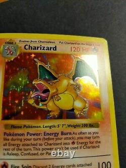 1999 Base Set Shadowless Holo Charizard Pokemon Card 4/102 Rare WoTC