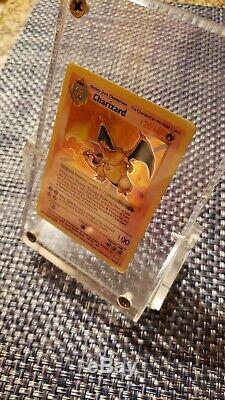 Charizard 4/102 Shadowless Base Set Holo Rare Pokemon Card Near Mint