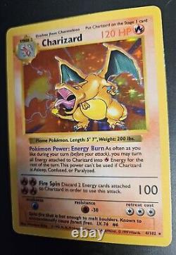 SHADOWLESS Charizard MP 4/102 Holo Rare Base Set Card WOTC Pokémon TCG