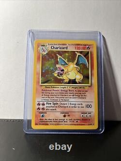 1999 Pokemon Charizard Illimité Holo 4/102, Base Originale