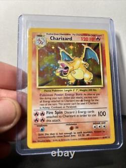 1999 Pokemon Charizard Illimité Holo 4/102, Base Originale