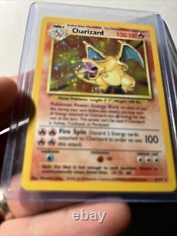 1999 Pokemon Charizard Illimité Holo 4/102, Base Originale