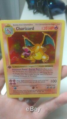 1ère Édition Shadowless Charizard # 4/102 Rare Holographic 1999 Pokemon Card