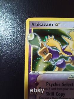 2006 Pokémon EX Crystal Guardians Holo Alakazam #99/100 CGC NM+ Gold Star<br/>	<br/>2006 Pokémon EX Gardiens Cristal Holo Alakazam #99/100 CGC NM+ Étoile d'Or