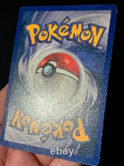 Carte Pokémon Charizard Base Set 4/102 Holo Rare