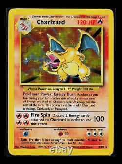 Carte Pokemon Charizard Set de base 4/102 Rare Holo