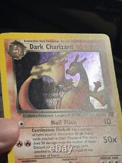 Carte Pokémon Dark Charizard de l'équipe Rocket 4/82 Holo Rare