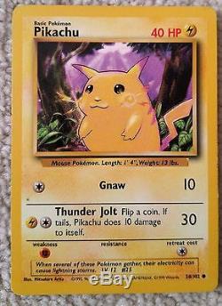 Carte Pokemon Pikachu Fond Violet 58/102 1999 Rare Great Condition