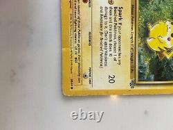 Carte Pokemon Pikachu VINTAGE Rare Originale 1995 en état d'usage 50 PV 60/64 dans son étui