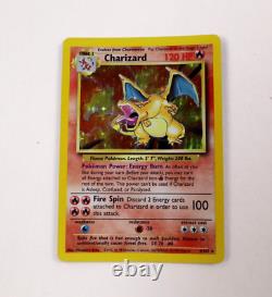 Carte Pokemon TCG Rare Holo Vintage Charizard 4/102 Base Set Unlimited 1999