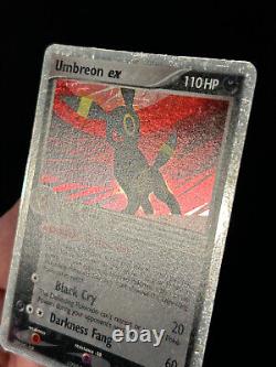 Carte Pokemon Umbreon ex Forces Cachées 112/115 Ultra Rare SWIRL