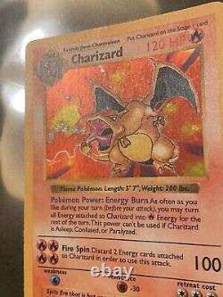 Charizard Sans Ombre 4/102 Ensemble De Base Holo Rare Pokemon Card