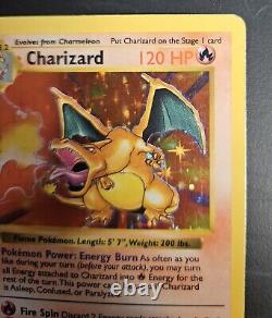 Charizard sans ombre MP 4/102 - Carte rare Holo de la série de base Pokémon TCG de WOTC