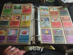 Collection de classeur de cartes Pokemon Charizard Pikachu V Max V Holo Rare Revers 500+