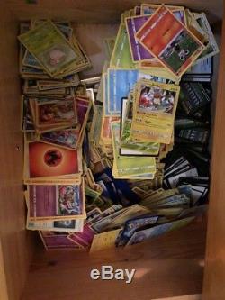 Grande Collection De Cartes Pokemon Avec Liant D'ultra Rares