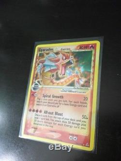 Gyarados Gold Star (espèces Du Delta) 102/110 Ultra Rare Holon Pokemon Card