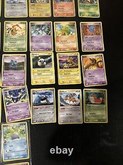 Lot de cartes Pokémon 2002-2009 RARE Comprend les espèces Delta