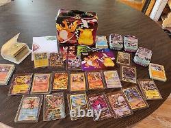 Lot de cartes Pokemon TCG Charizard Pikachu Boîte de collection Lunch Fossil Rare