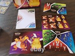 Lot de cartes Pokemon TCG Charizard Pikachu Boîte de collection Lunch Fossil Rare