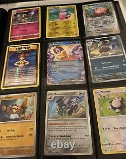 Lot de cartes Pokemon en vrac, avec des cas de cartes Holo rares et un classeur inclus