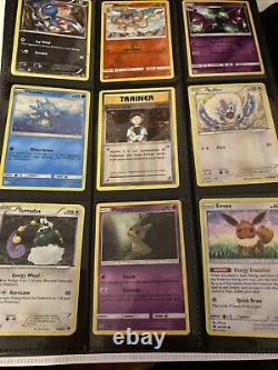 Lot de cartes Pokemon en vrac, avec des cas de cartes Holo rares et un classeur inclus