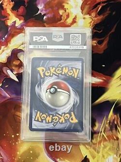 Set de base 1999 #10 Mewtwo Holo Rare Carte Pokemon TCG PSA 9 Menthe