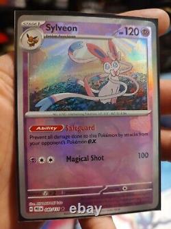 Sylveon Master Ball Foil 040/131 Évolutions Prismatiques NM