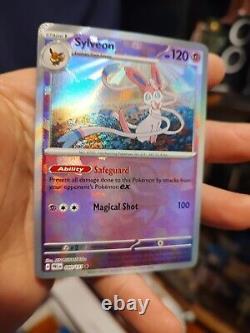 Sylveon Master Ball Foil 040/131 Évolutions Prismatiques NM